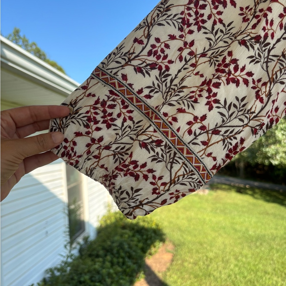 NWT Indigo Soul Women's Floral Tunic - Red and White Sz. 2X - Picture 3 of 6